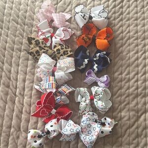 14 wee ones bows sizes small and medium